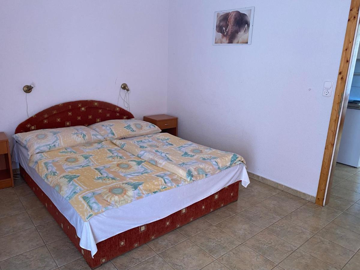 Abigel Apartmanhaz Balatonfüred Buitenkant foto