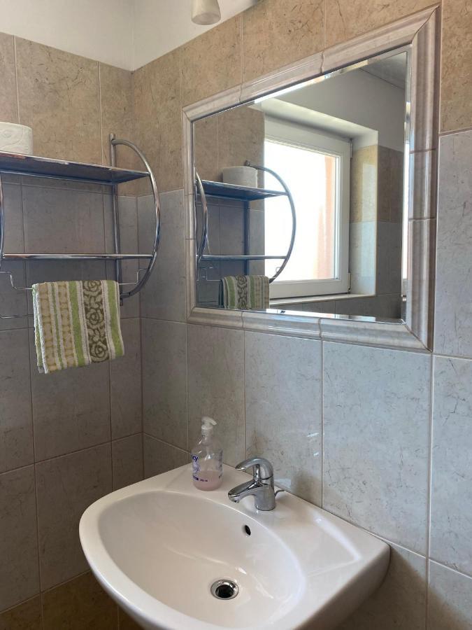 Abigel Apartmanhaz Balatonfüred Buitenkant foto