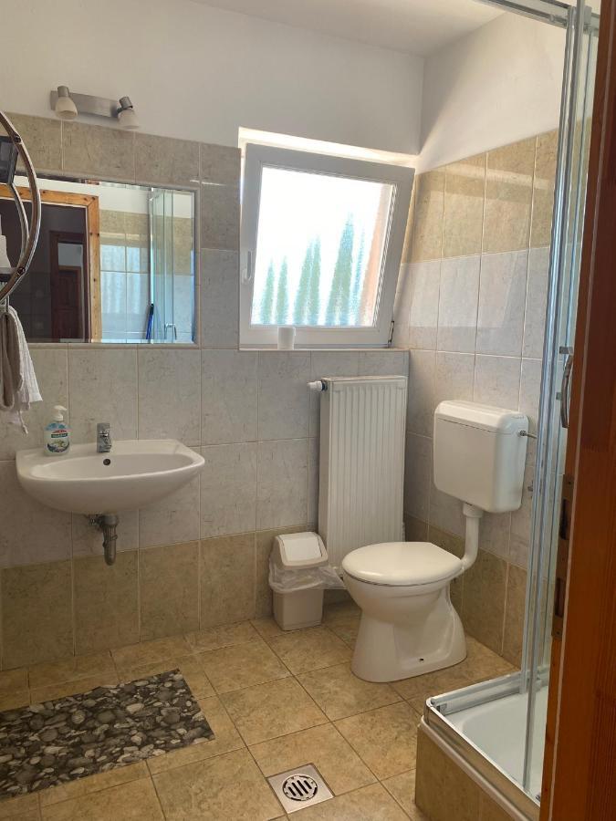 Abigel Apartmanhaz Balatonfüred Buitenkant foto