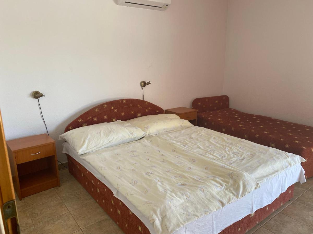 Abigel Apartmanhaz Balatonfüred Buitenkant foto