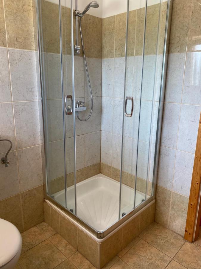 Abigel Apartmanhaz Balatonfüred Buitenkant foto