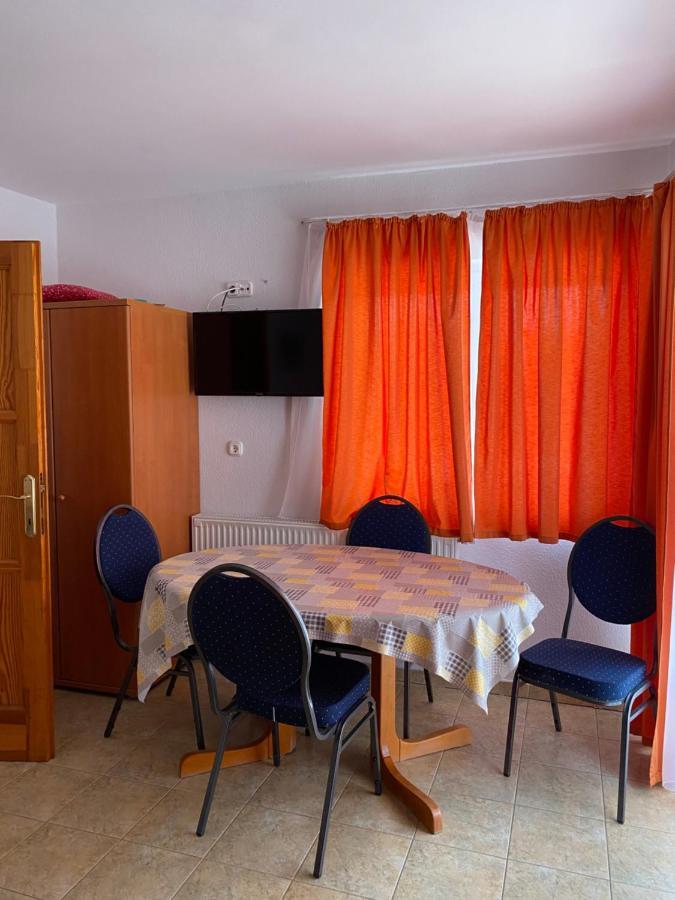 Abigel Apartmanhaz Balatonfüred Buitenkant foto