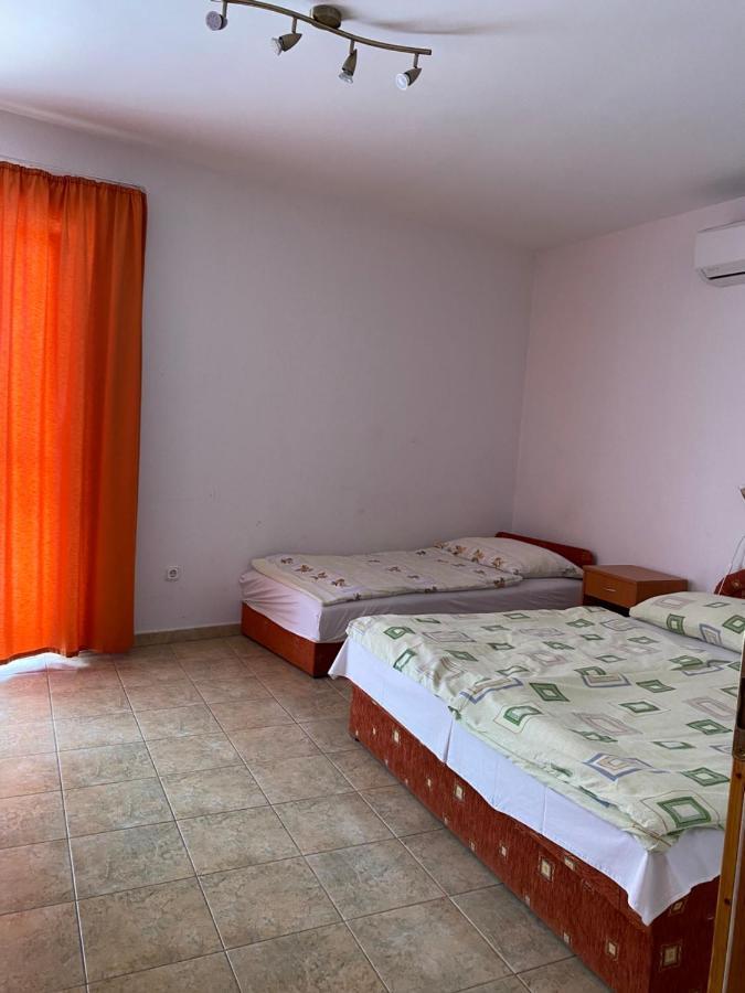 Abigel Apartmanhaz Balatonfüred Buitenkant foto